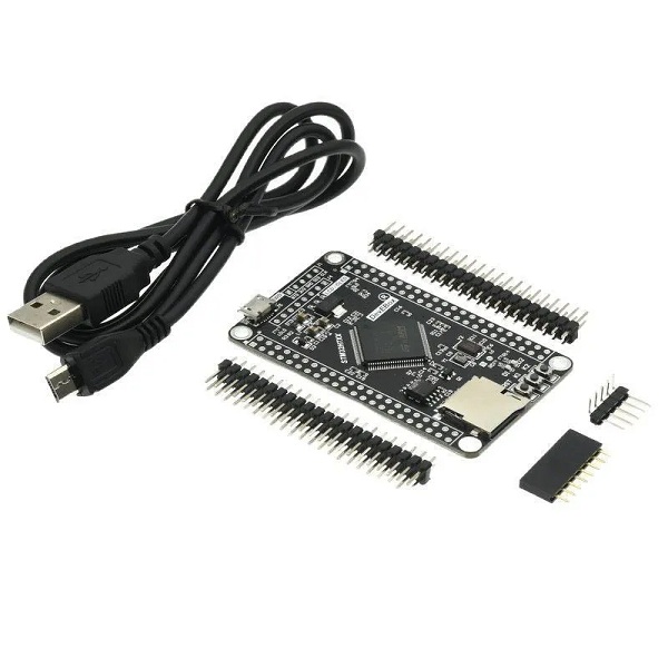 Tarjeta de desarrollo STM32H743VIT