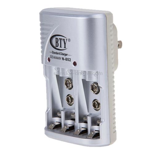 Cargador para pilas 4xAA-4xAAA-2x 9V