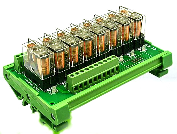 Tarjeta de salida para PLC con rele Omron de 12V 8 canales Activación en Bajo o Alto