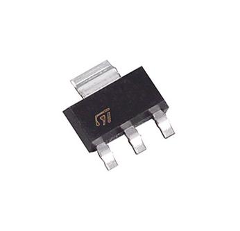 Regulador de voltaje 3.3V ~ 0.8A Low Drop (LDO). Encap: SOT-223